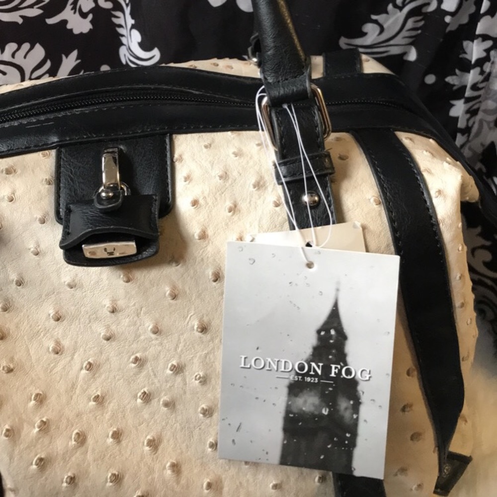 NWT London Fog Purse